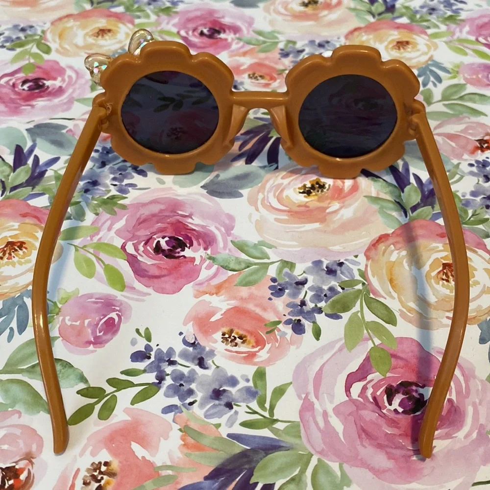 Girls mamas mini camel sunglasses